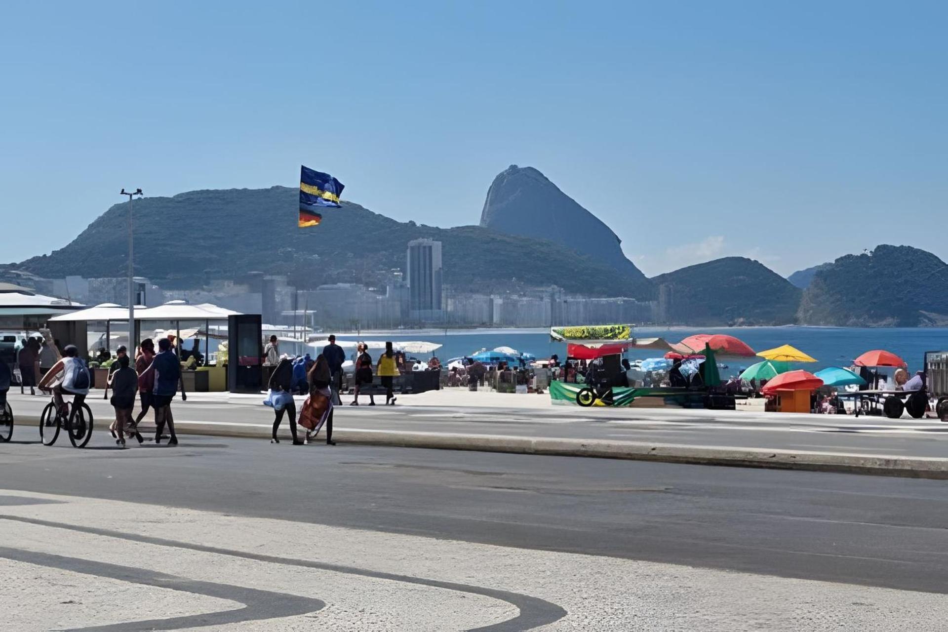 Studio Pe Na Areia Em Copacabana Рио де Жанейро Екстериор снимка